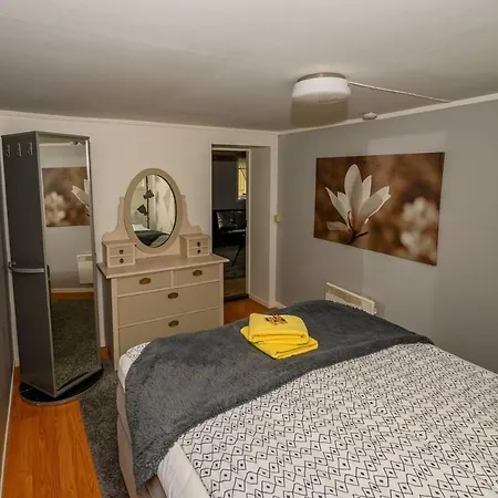 Apartment Nicolas 1 & Cozy 2 *